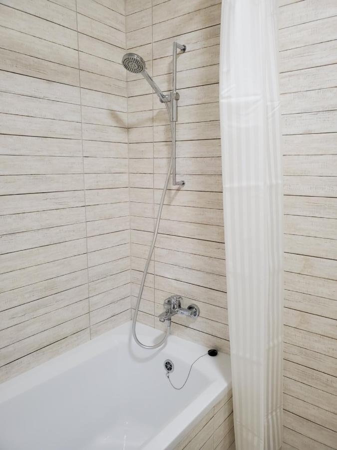 Vinna Просторі Апартаменти В Новобудові. Ternopil Extérieur photo
