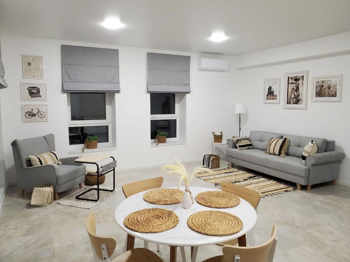 Vinna Просторі Апартаменти В Новобудові. Ternopil Extérieur photo